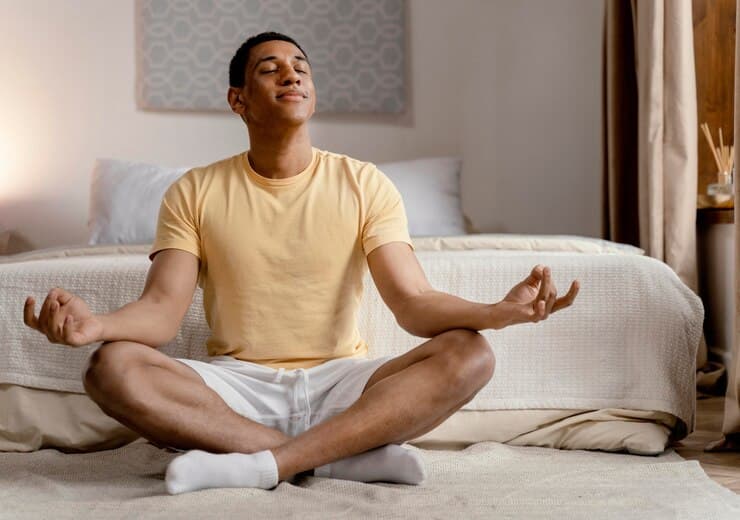 meditating  while using heart chakra affirmations