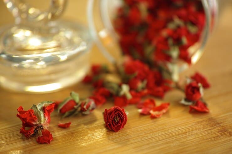 rose as love herbs for potions